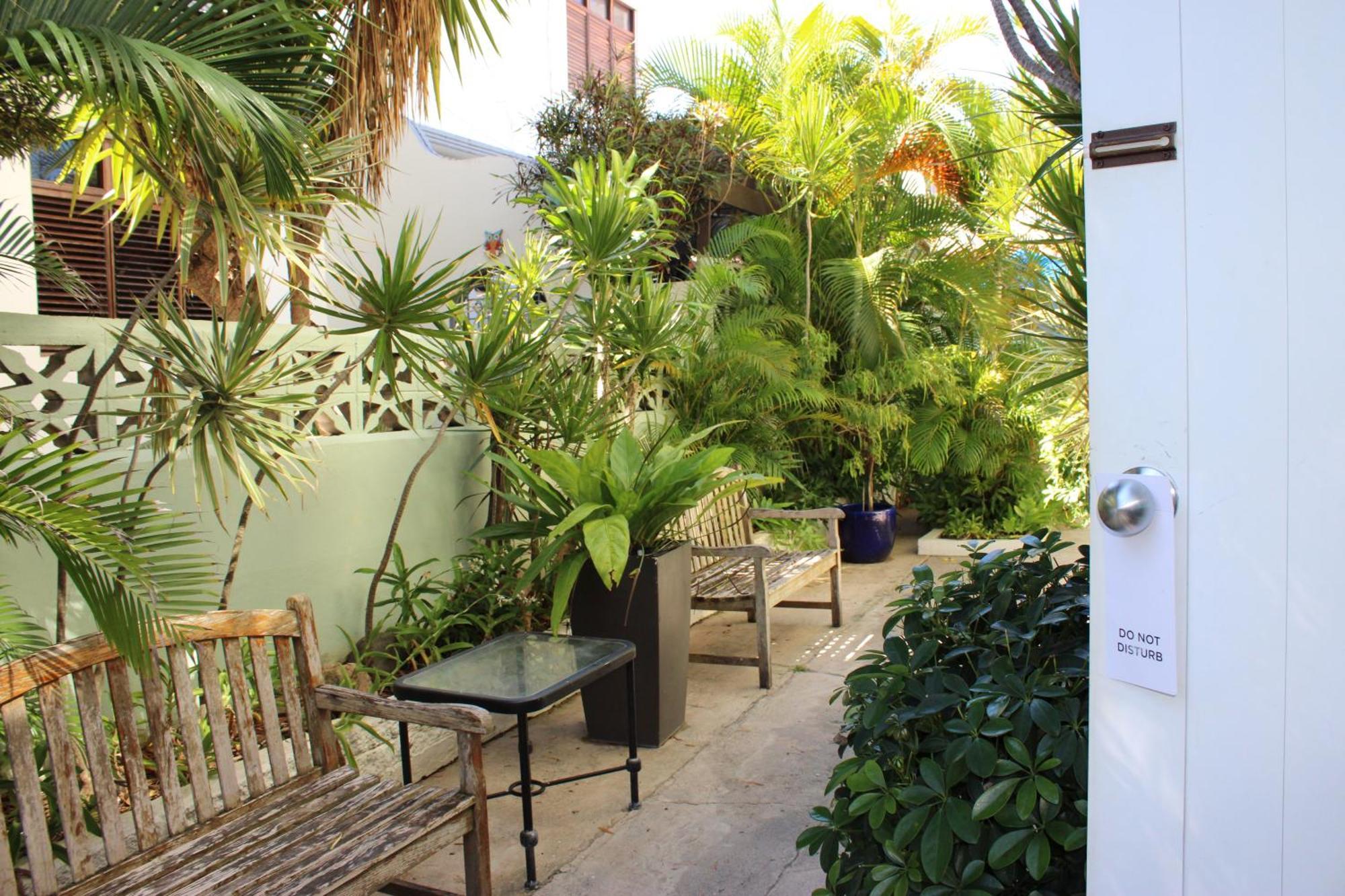 Numero Uno Beach Apartments San Juan Eksteriør bilde